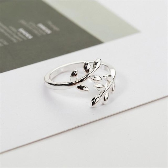 Silver Adjustable Olive Tree Branch Leaves Ring - Picture 1 of 2
